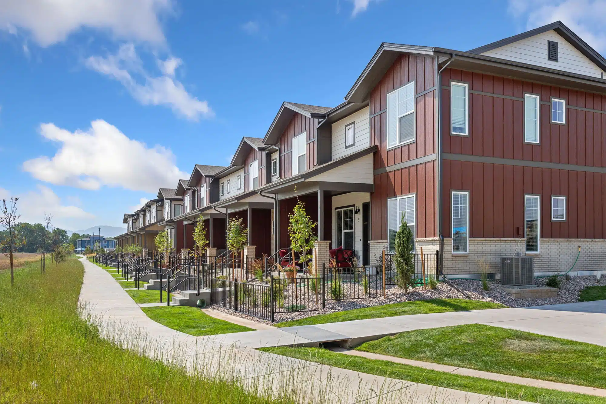 Townhome Build-To-Rent building in Daybreak